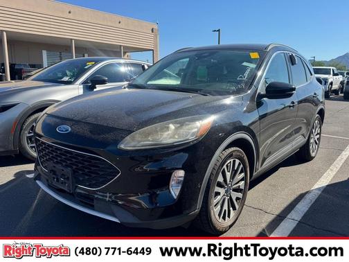 2020 Ford Escape Titanium