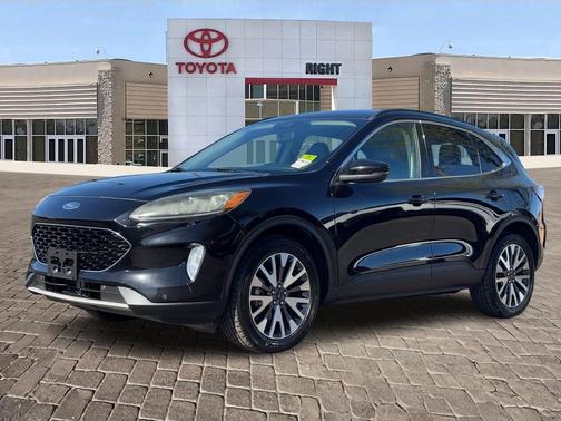 2020 Ford Escape Titanium