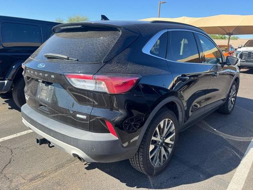 2020 Ford Escape Titanium