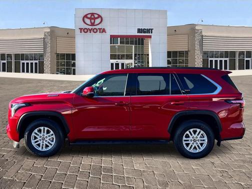 2023 Toyota Sequoia SR5