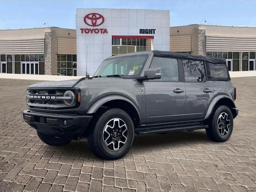 2022 Ford Bronco Outer Banks