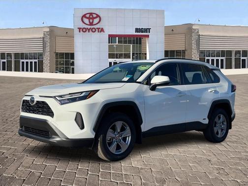 2025 Toyota RAV4 Hybrid XLE