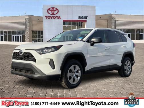 2022 Toyota RAV4 LE
