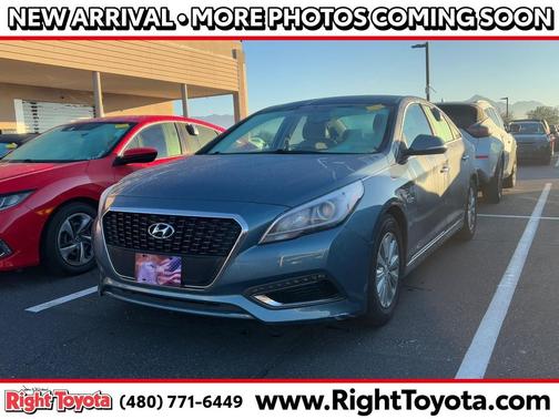 2016 Hyundai SONATA Hybrid SE