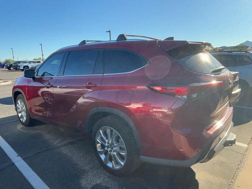 2022 Toyota Highlander Limited