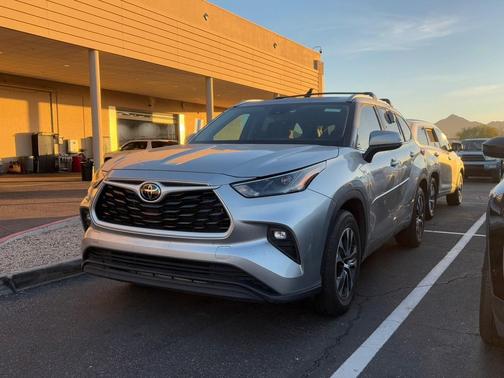 2023 Toyota Highlander XLE