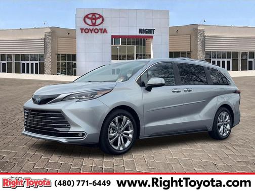2022 Toyota Sienna Platinum