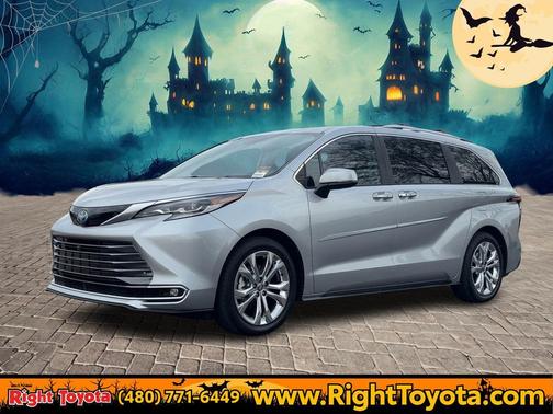2022 Toyota Sienna Platinum 7 Passenger