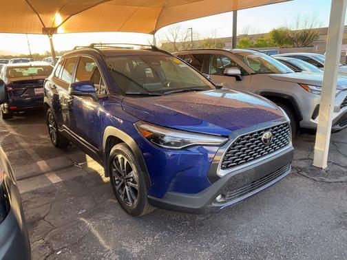 2024 Toyota Corolla Cross XLE