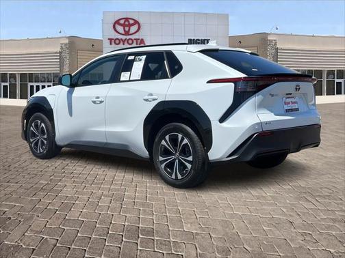 2025 Toyota bZ4X XLE