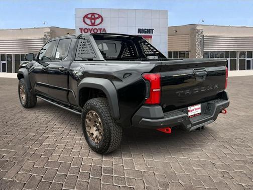 2025 Toyota Tacoma Hybrid Trailhunter