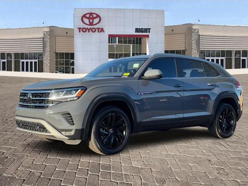 2022 Volkswagen Atlas Cross Sport 2.0T SE w/Technology