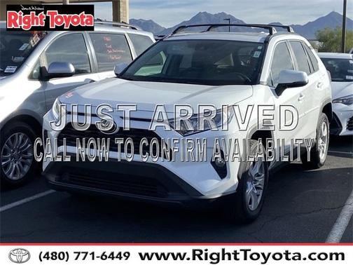 Photo 1 of 10 of 2020 Toyota RAV4 XLE