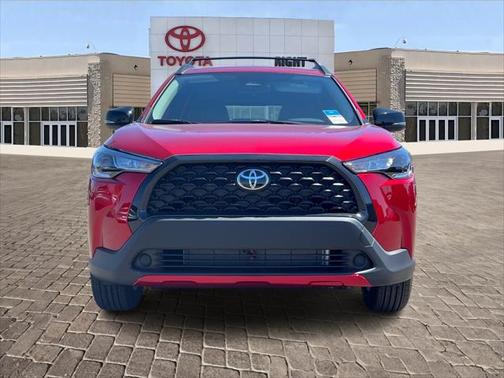 2025 Toyota Corolla Cross LE