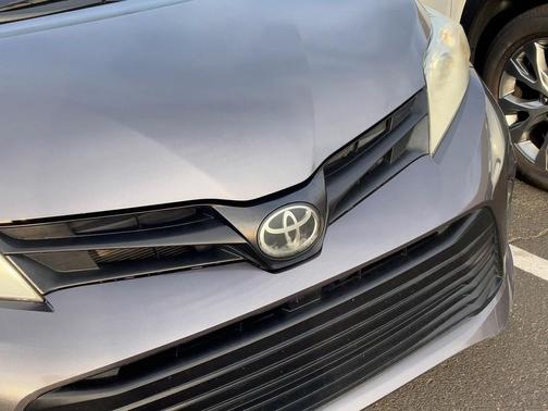 2019 Toyota Sienna SE