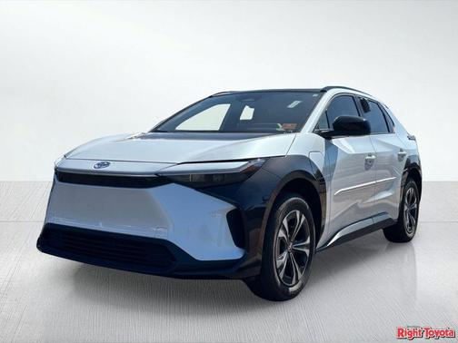 Wind Chill Pearl 2024 Toyota bZ4X XLE