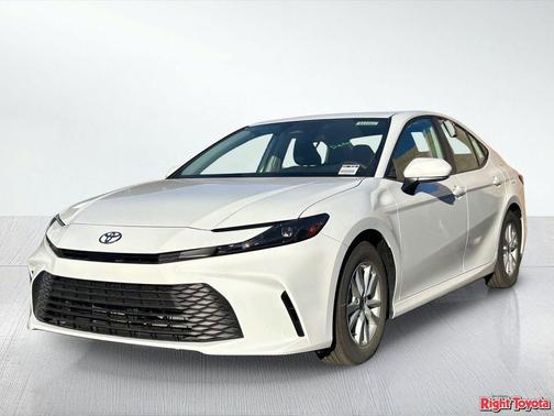 Ice Cap 2026 Toyota Camry LE
