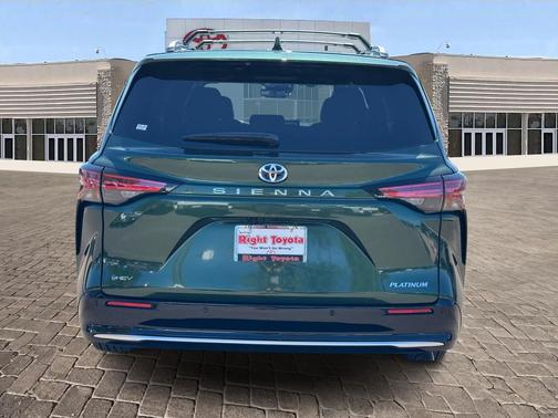 2025 Toyota Sienna Platinum 7 Passenger