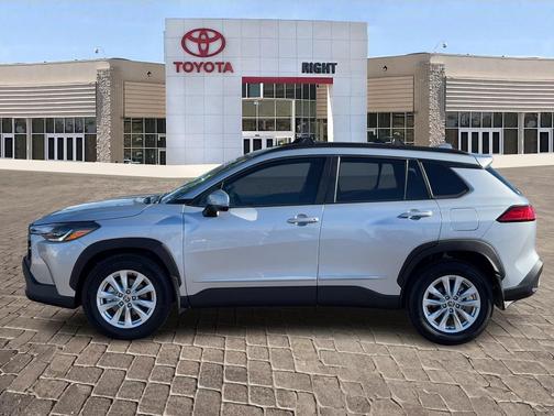 2023 Toyota Corolla Cross LE