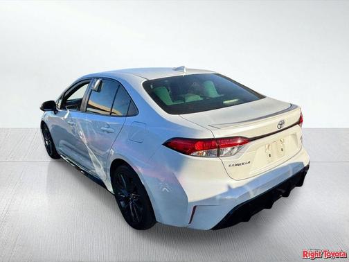 Wind Chill Pearl 2024 Toyota Corolla SE