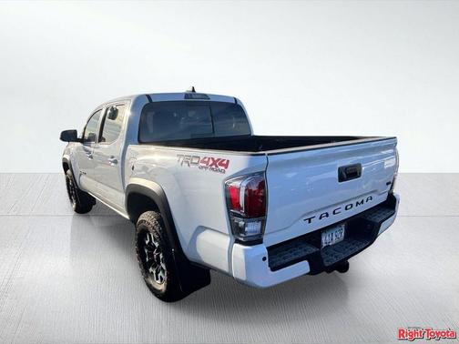 Ice Cap 2023 Toyota Tacoma TRD Sport