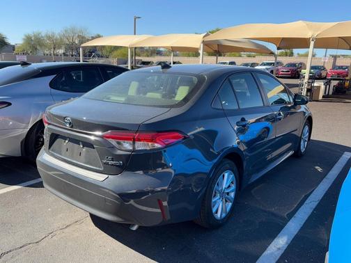 2024 Toyota Corolla Hybrid LE