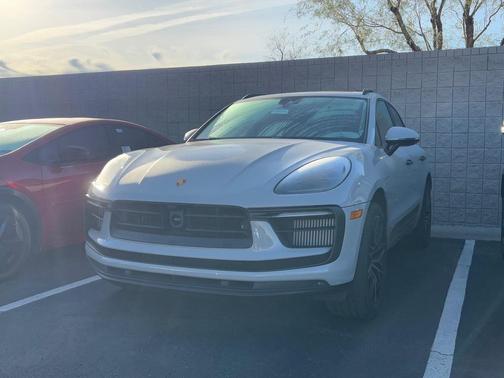 2024 Porsche Macan S