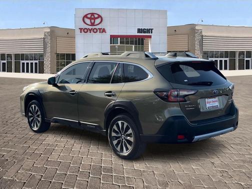 2024 Subaru Outback Touring
