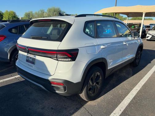 2025 Volkswagen Taos 1.5T S