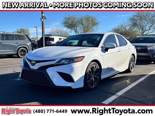 2019 Toyota Camry SE