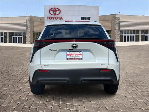 2025 Toyota bZ4X XLE