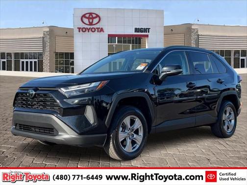 2022 Toyota RAV4 XLE