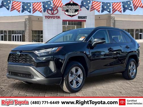 2022 Toyota RAV4 XLE