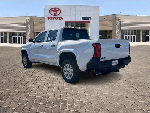 2025 Toyota Tacoma SR