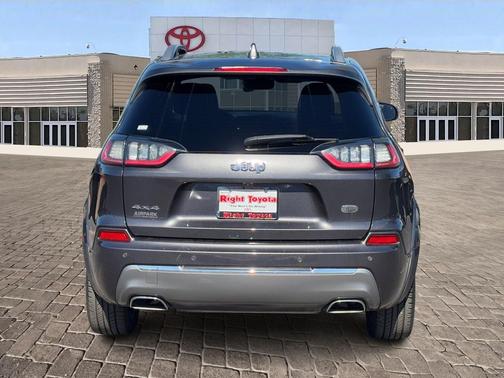 2019 Jeep Cherokee Overland
