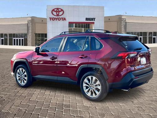 2025 Toyota RAV4 XLE Premium