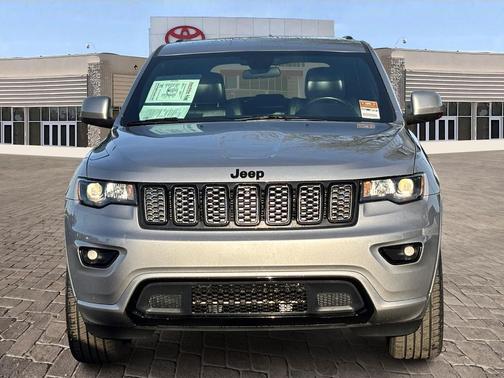 2021 Jeep Grand Cherokee Laredo