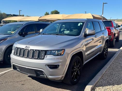 2021 Jeep Grand Cherokee Laredo