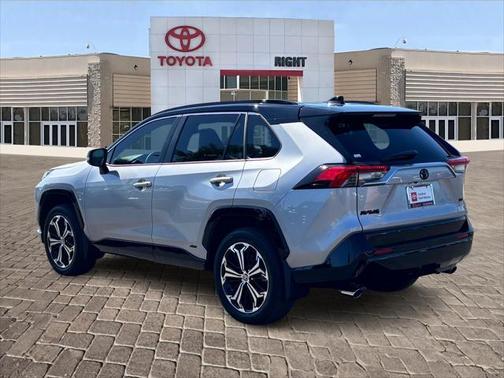 2025 Toyota RAV4 Hybrid SE