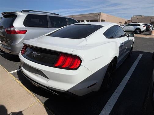 2022 Ford Mustang EcoBoost