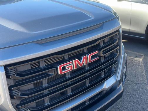 2021 GMC Canyon Elevation Standard
