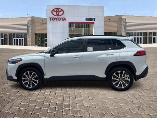 2025 Toyota Corolla Cross XLE