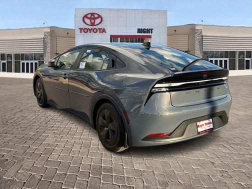 2026 Toyota Prius Plug-In Hybrid SE