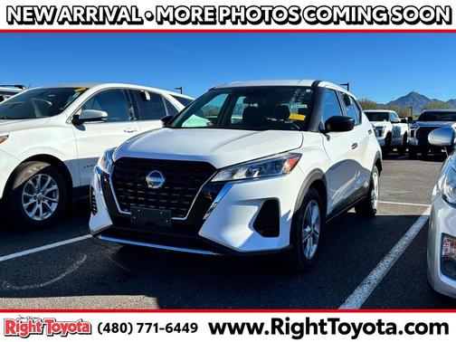 2024 Nissan Kicks S