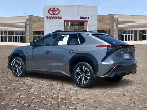 2025 Toyota bZ4X XLE