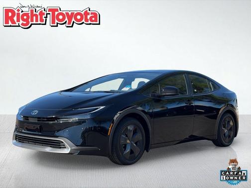 2026 Toyota Prius Plug-In Hybrid SE