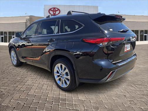 2022 Toyota Highlander Limited