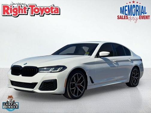 Alpine White 2023 BMW 540 i