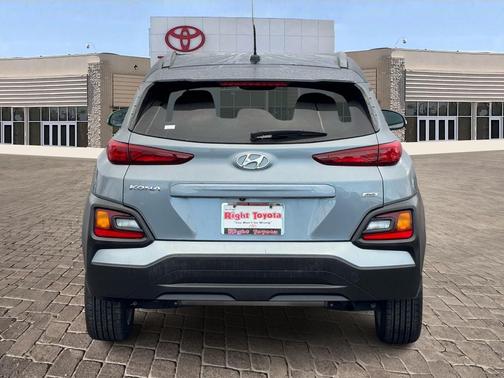 2020 Hyundai KONA SEL