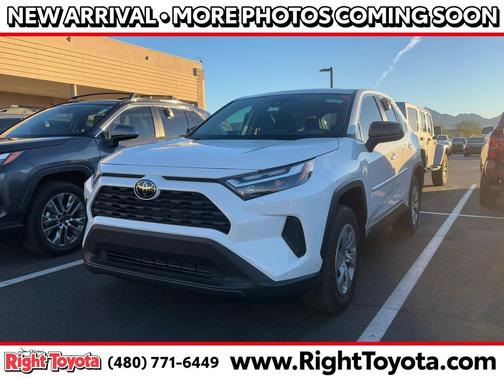 2023 Toyota RAV4 LE